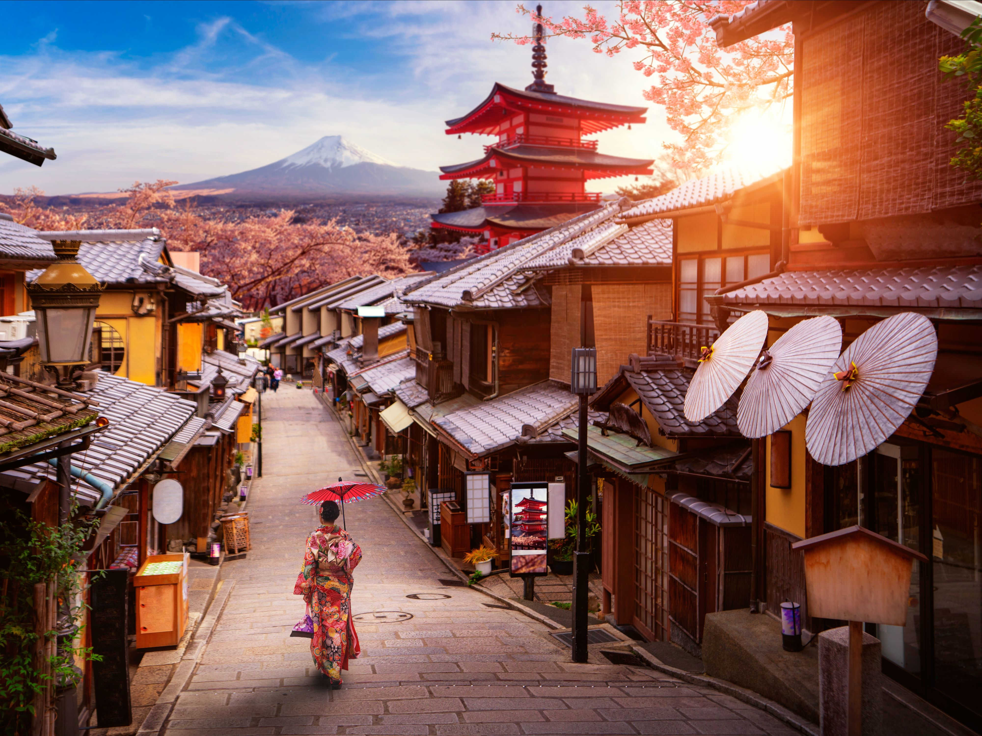 Una pintura de diamantes llamado 'Paisaje japonés con chica en kimono' - Meencantalapinturadediamantes