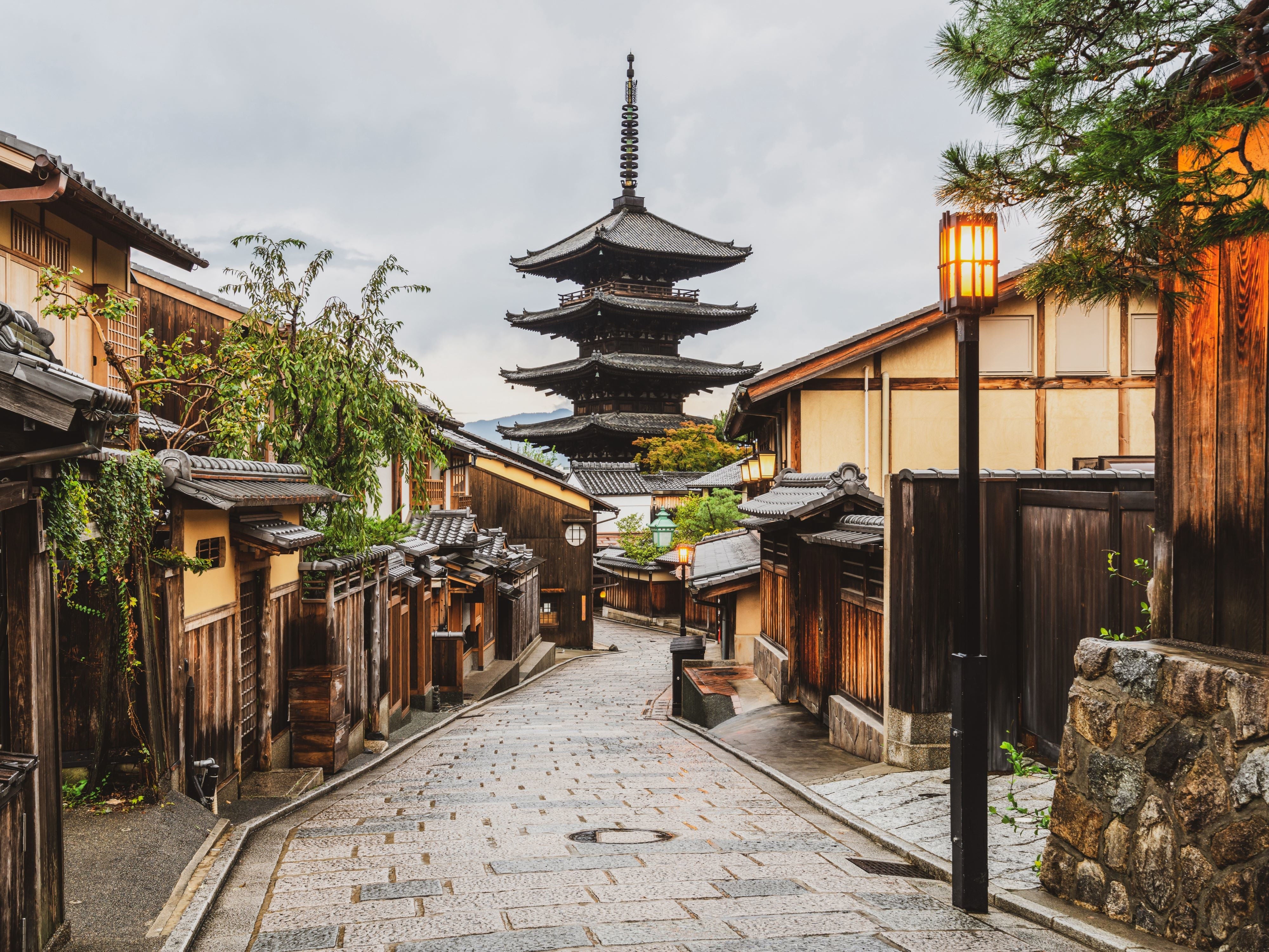 Una pintura de diamantes llamado 'Aldea antigua de Japón' - Meencantalapinturadediamantes