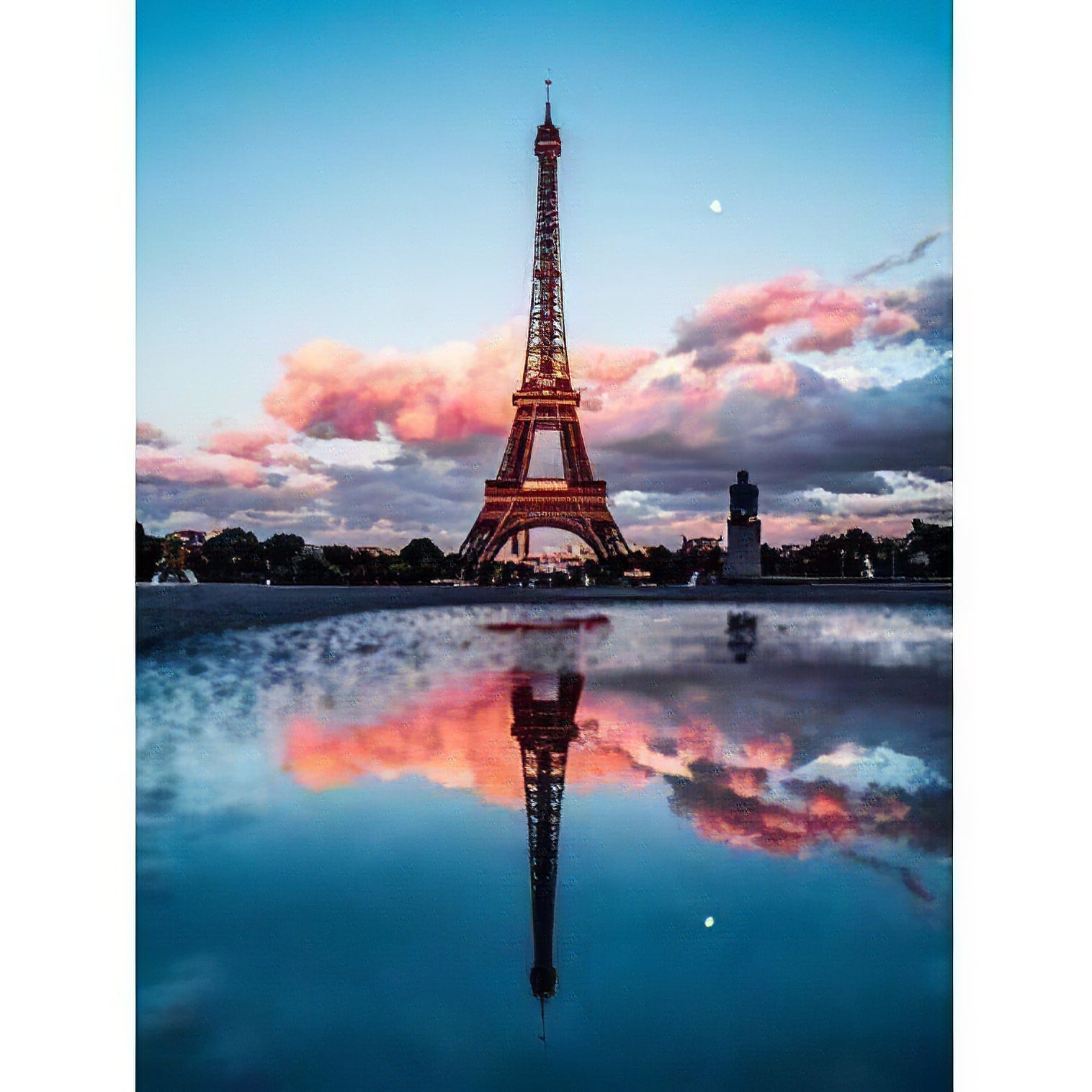 Una pintura de diamantes llamado 'Torre Eiffel' - Meencantalapinturadediamantes